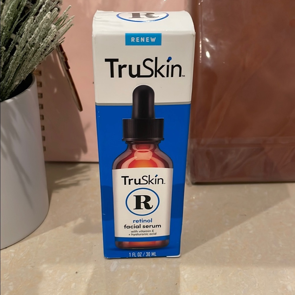 Skin Retinol Facial Serum - Blue and‎ White